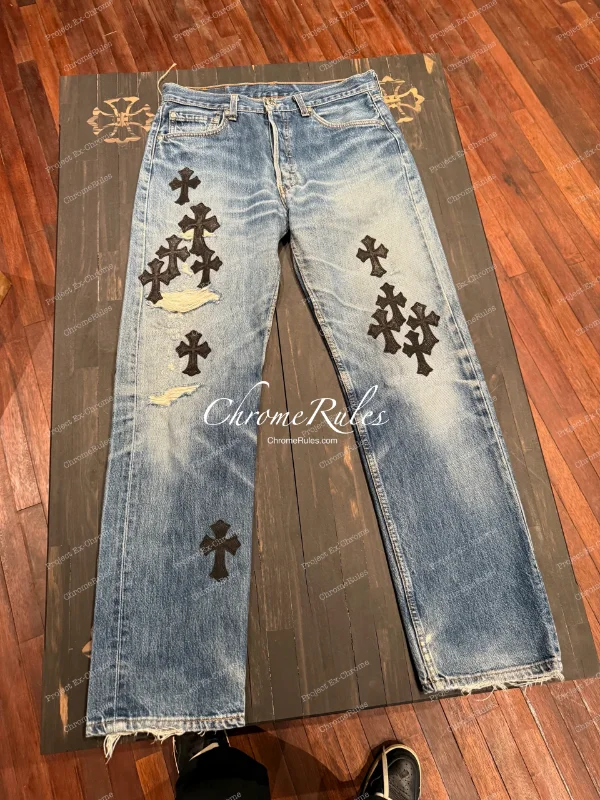 26 Classic Patch Levi’s 501 — image 1