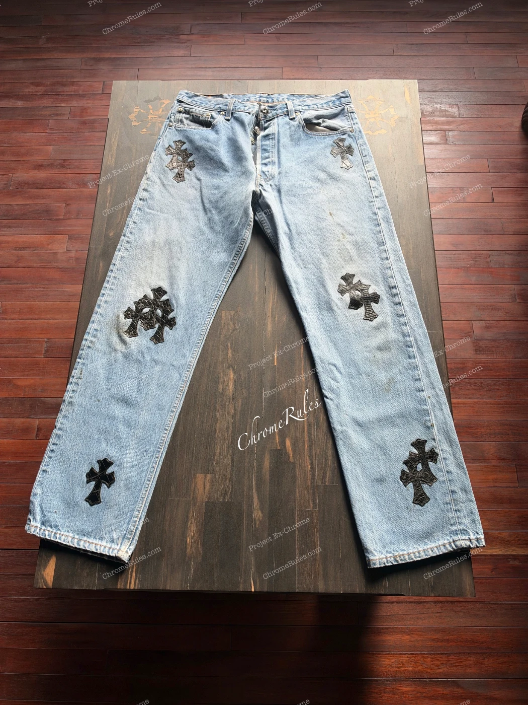 Black Crocodile Patch Levi’s 501 — 画像 1