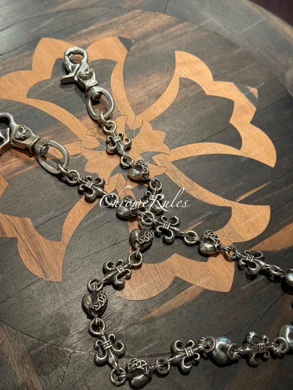Fleur Hearts Wallet Chain — image 1