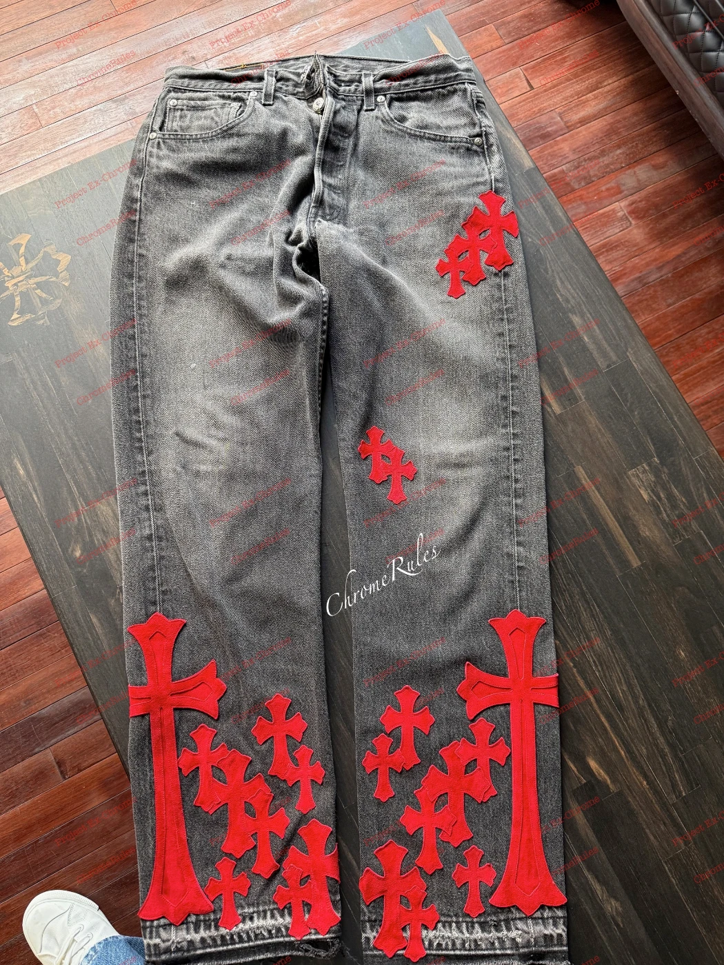 1of1 Red Suede Patch Levi’s 501 — 画像 1