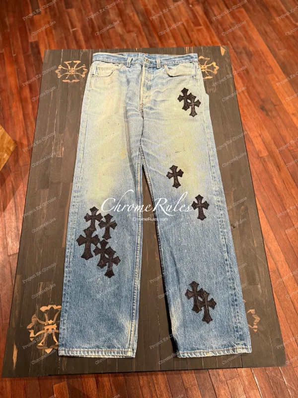 26 Classic Patch Levi’s 501 — image 1
