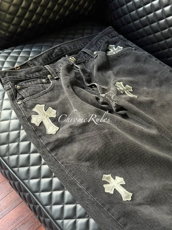 Ginza Sliver Pony Patch Levi’s 501 — image 1