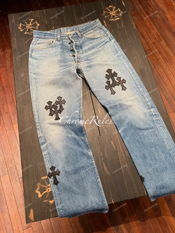 Black Patch Levi’s 501 — image 1