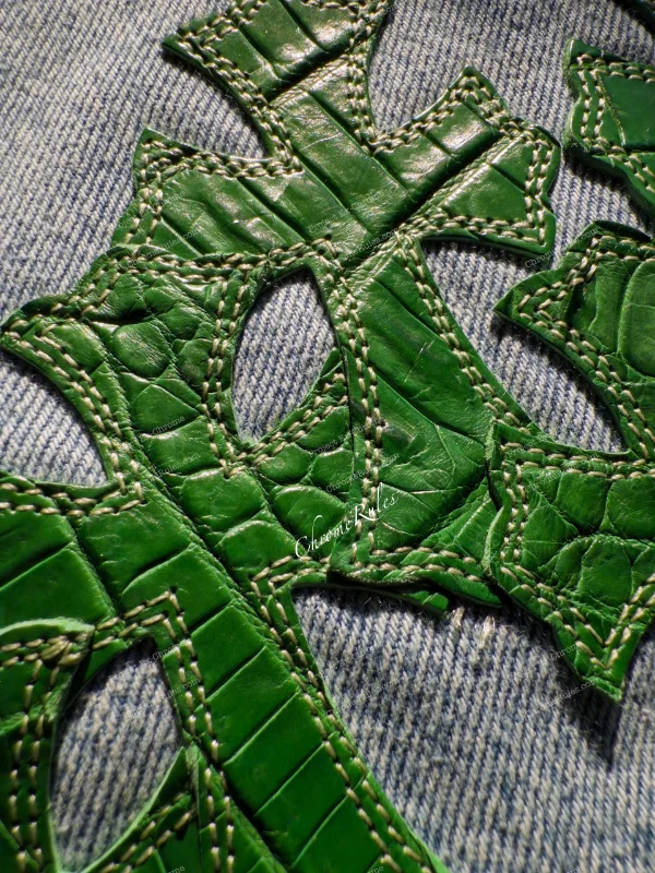 Green Crocodile Patch Levi’s 505 — image 1