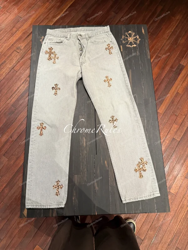 Leopard Patch Light Grey Levi’s 501 — image 1